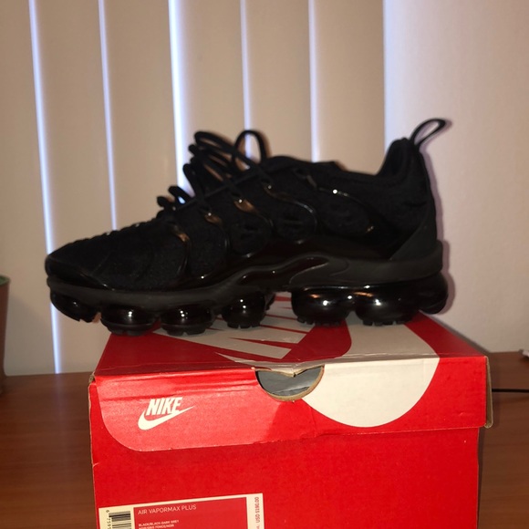 Air Vapormax Plus All Black - Picture 4 of 4